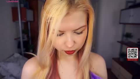 Snapshot of quennabrucker chatting on November 2025 04:23:02 AM Tate online show from November 2025 04:23:02 AM