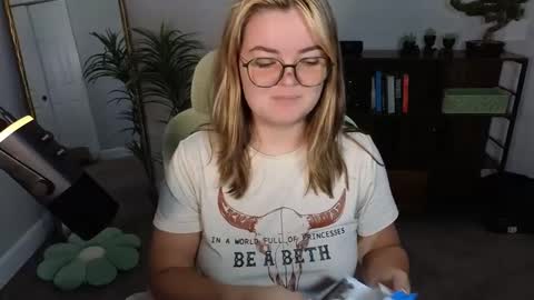 Snapshot of quervoqueen1 chatting on September 2025 02:57:01 AM Bri online show from September 2025 02:57:01 AM