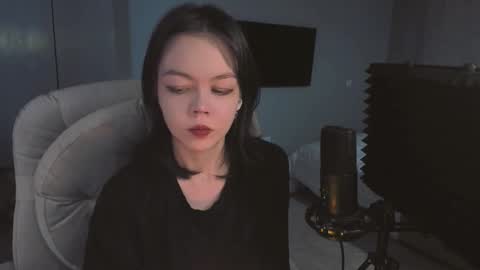 quietluxury online show from March 2026 11:27:02 AM