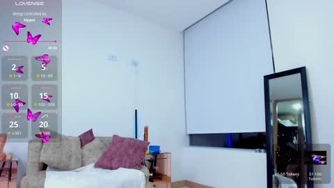 Snapshot of quimeralady chatting on September 2025 04:23:01 AM Quimera online show from September 2025 04:23:01 AM