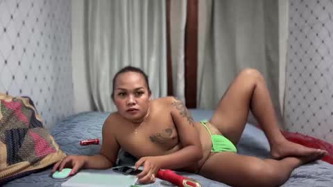 Snapshot of quinn_debzy chatting on September 2025 04:53:02 PM Debzy online show from September 2025 04:53:02 PM