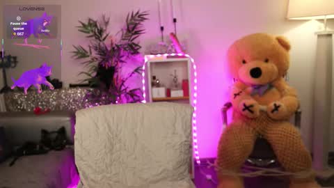 Nova Hollis online show from February 2026 04:51:02 AM