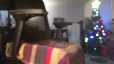 qwerty__pop online show from December 2025 12:37:02 AM