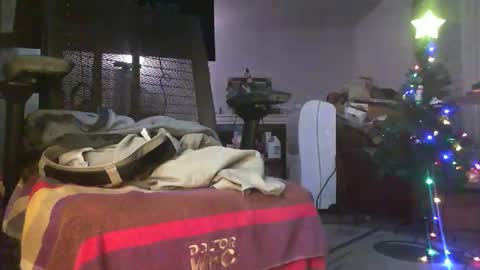 qwerty__pop online show from December 2025 07:34:01 AM