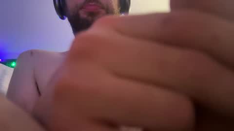 Snapshot of qwertyderpp chatting on December 2024 09:40:02 AM qwerty online show from December 2024 09:40:02 AM