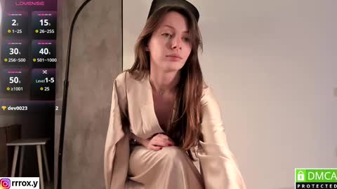 r00xvel online show from February 2025 07:59:02 AM