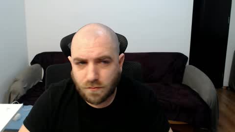 R0bila online show from March 2026 11:13:01 PM