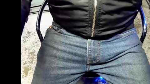 r2424 online show from November 2025 05:39:02 AM