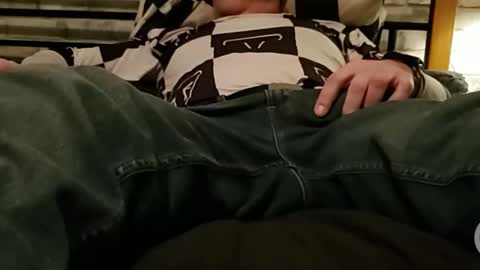 Snapshot of r27822204 chatting on March 2026 05:11:01 AM r2424 online show from March 2026 05:11:01 AM