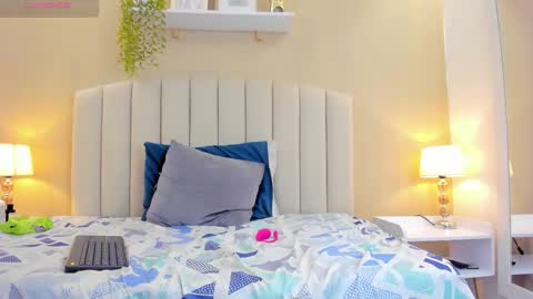 Rachel Donnelly online show from March 2026 01:23:02 AM