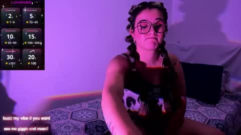 Rachel Foss online show from December 2024 10:44:02 PM