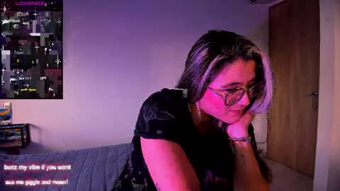 Rachel Foss online show from December 2024 10:09:01 PM