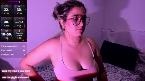 Rachel Foss online show from January 2025 11:43:01 PM