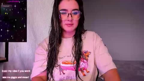 Rachel Foss online show from April 2026 07:14:01 PM