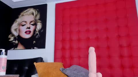  DALIANA  online show from April 2026 01:17:01 PM