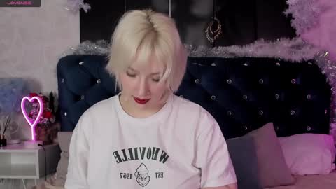 RachelCart online show from January 2025 04:04:02 AM