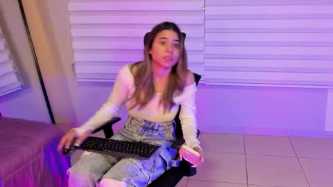 Rachell online show from October 2025 04:29:01 AM