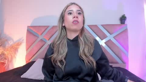 Rachell online show from May 2026 04:09:01 AM