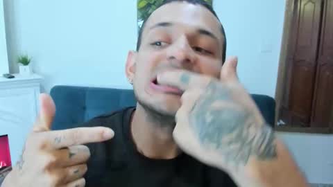 rachell_jacob online show from May 2026 11:04:01 AM