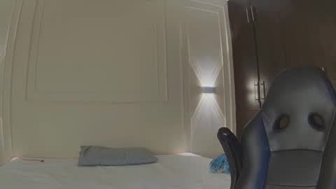 Snapshot of rachell_owen chatting on December 2025 05:05:01 AM rachell_owen online show from December 2025 05:05:01 AM