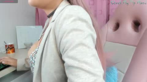 Snapshot of rachellward chatting on March 2025 12:18:01 AM REY online show from March 2025 12:18:01 AM