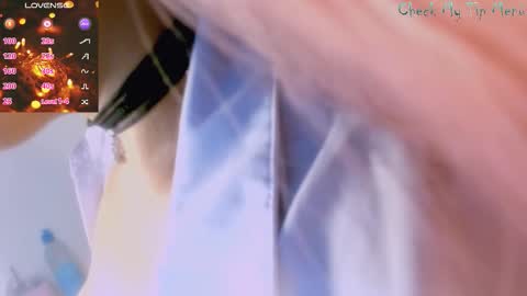 Snapshot of rachellward chatting on December 2025 10:00:02 AM REY online show from December 2025 10:00:02 AM