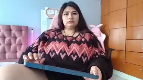 Snapshot of radiantgoddes chatting on January 2025 04:06:01 PM radiantgoddes online show from January 2025 04:06:01 PM