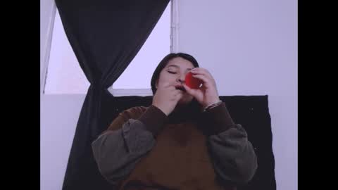 Snapshot of radiantgoddes chatting on September 2025 01:02:01 PM radiantgoddes online show from September 2025 01:02:01 PM