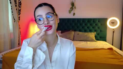 sweet peach online show from October 2025 09:07:02 AM