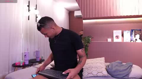 Snapshot of rafa_cruz chatting on June 2026 12:50:01 PM rafa_cruz online show from June 2026 12:50:01 PM