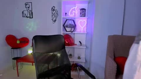 Snapshot of rafael_bien chatting on December 2025 08:59:01 PM rafael online show from December 2025 08:59:01 PM