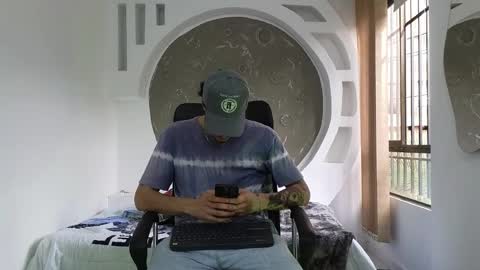 R A F A E L online show from November 2025 08:30:01 PM