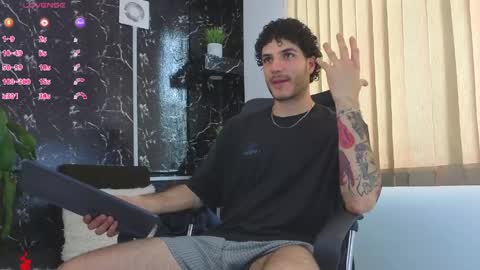 Snapshot of rafael_mendez chatting on April 2026 08:59:02 PM R A F A E L online show from April 2026 08:59:02 PM
