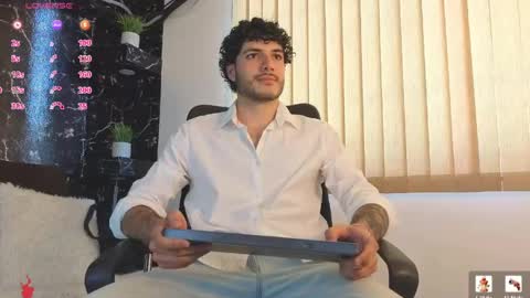 Snapshot of rafael_mendez chatting on May 2026 08:15:02 PM R A F A E L online show from May 2026 08:15:02 PM