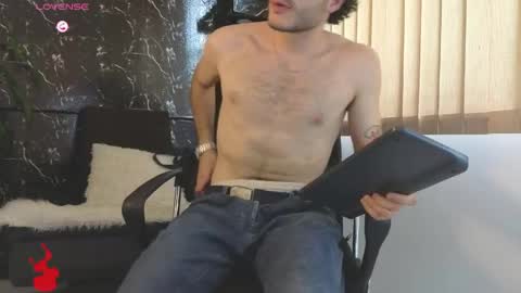Snapshot of rafael_mendez chatting on May 2026 08:48:02 PM R A F A E L online show from May 2026 08:48:02 PM