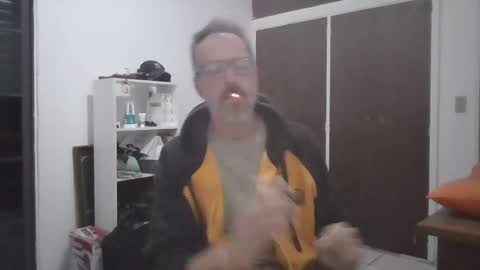 Snapshot of rafaelsel chatting on October 2025 11:16:01 PM Big Uncle Jungle online show from October 2025 11:16:01 PM