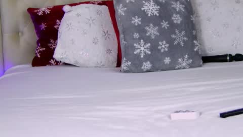 Monica  online show from November 2025 06:36:02 AM