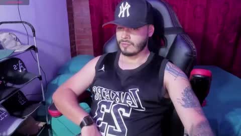 ragnar_lothbrok77 online show from March 2025 05:11:01 AM