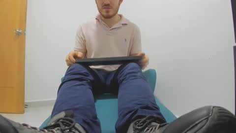 Snapshot of ragnarsexboy chatting on February 2026 01:15:01 AM ragnarsexboy online show from February 2026 01:15:01 AM