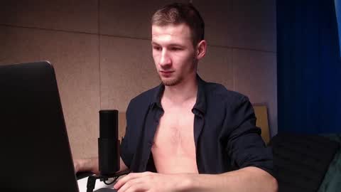 Snapshot of rainbow_farmer_james chatting on December 2024 05:59:02 PM Rainbow James online show from December 2024 05:59:02 PM