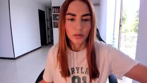 Jennyindependent model . online show from March 2026 05:48:02 PM