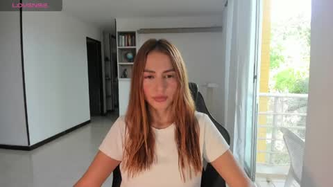 Jennyindependent model . online show from May 2026 08:50:02 PM