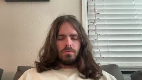 Snapshot of rainier1234 chatting on November 2025 07:17:01 PM Alex online show from November 2025 07:17:01 PM