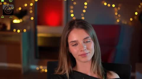 Snapshot of raisadoll chatting on December 2025 07:53:02 PM Raisa online show from December 2025 07:53:02 PM