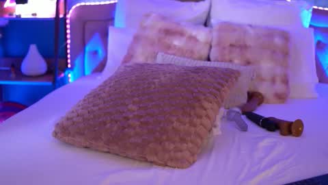 RaisaVawn online show from March 2026 07:03:02 AM