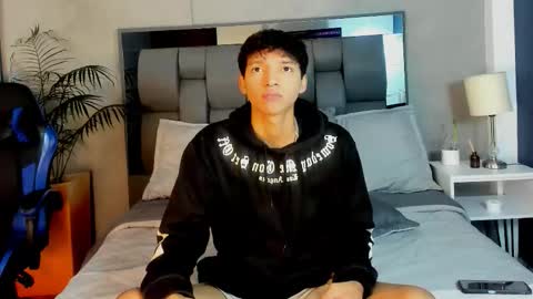 Snapshot of ralf_bauer chatting on September 2025 03:30:02 AM Ralf Bauer online show from September 2025 03:30:02 AM