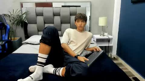 Snapshot of ralf_bauer chatting on October 2025 03:37:01 AM Ralf Bauer online show from October 2025 03:37:01 AM