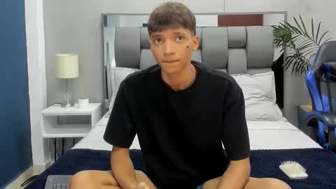 Snapshot of ralf_bauer chatting on October 2025 04:12:01 AM Ralf Bauer online show from October 2025 04:12:01 AM