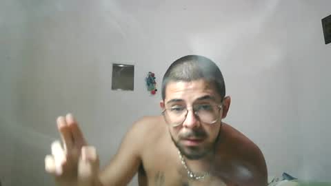 ralphillips25 online show from June 2026 05:01:02 PM