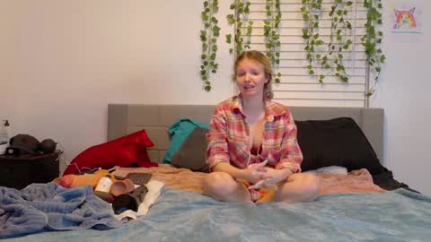 Snapshot of ramichick chatting on December 2024 04:47:02 AM Rami online show from December 2024 04:47:02 AM